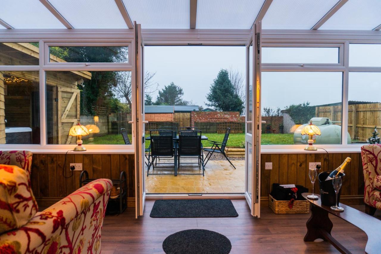 Hot Tub Pet Friendly Luxury Cosy Cottage, Near Withernsea And Patrington Welwick Eksteriør billede